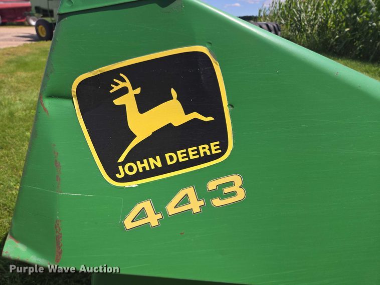 image for item EB1014 1983 John Deere Turbo 6620  combine