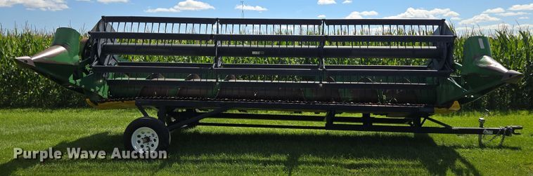 image for item EB1014 1983 John Deere Turbo 6620  combine