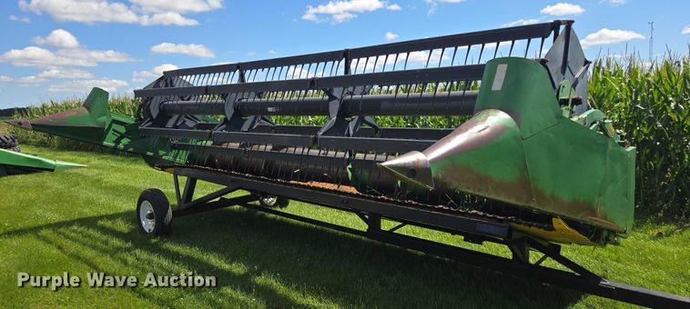 image for item EB1014 1983 John Deere Turbo 6620  combine