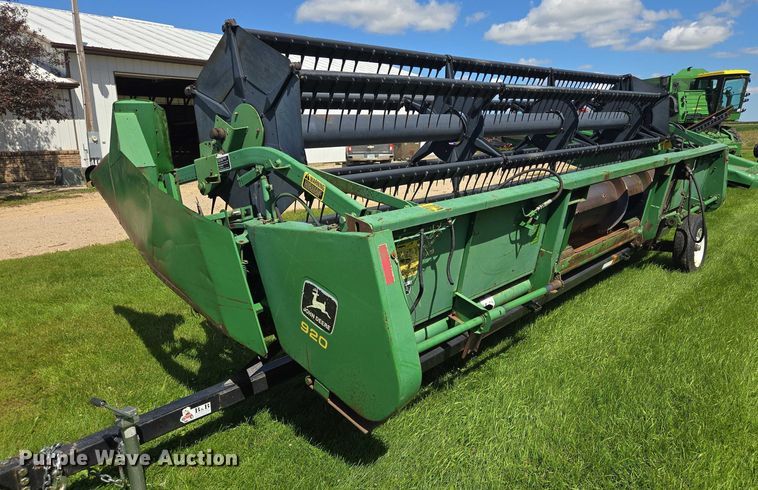 image for item EB1014 1983 John Deere Turbo 6620  combine