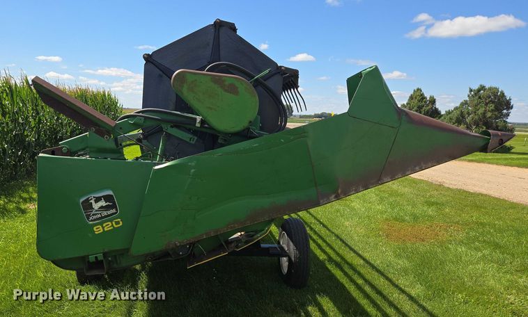 image for item EB1014 1983 John Deere Turbo 6620  combine