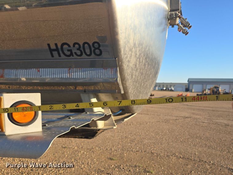 image for item EB1017 1992 Walker tank trailer