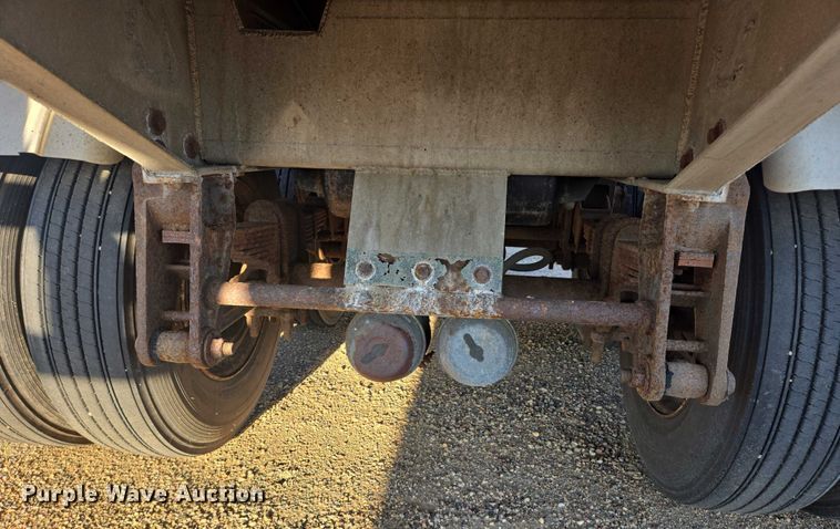 image for item EB1017 1992 Walker tank trailer