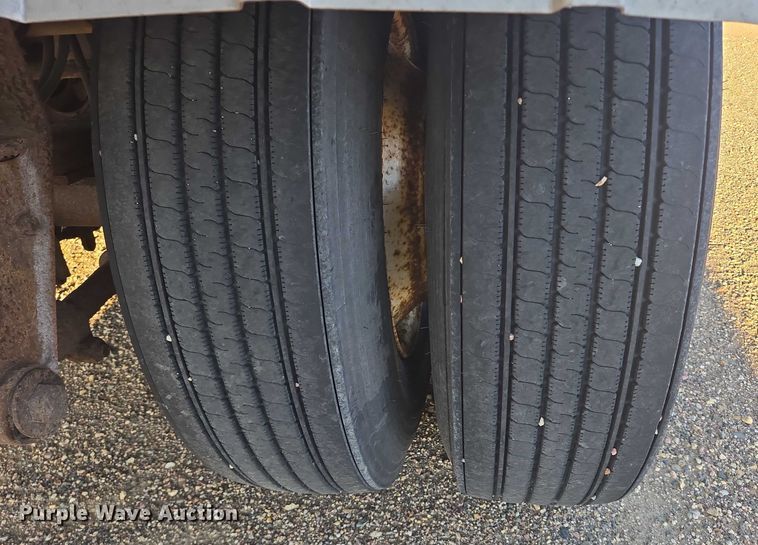 image for item EB1017 1992 Walker tank trailer