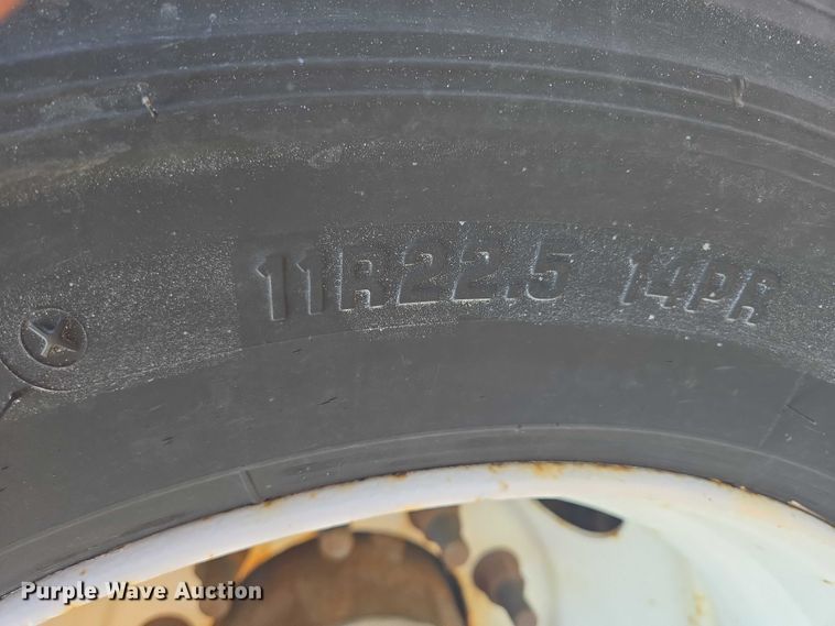 image for item EB1017 1992 Walker tank trailer