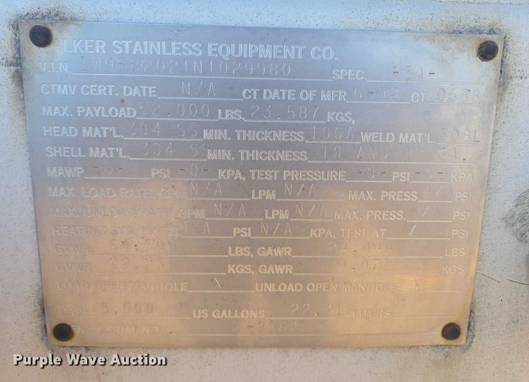 image for item EB1017 1992 Walker tank trailer