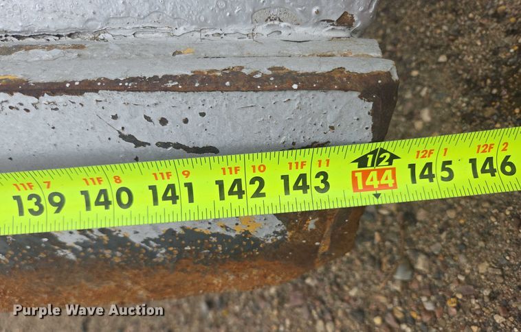 image for item EB1019 2000 Komatsu GD650A motor grader