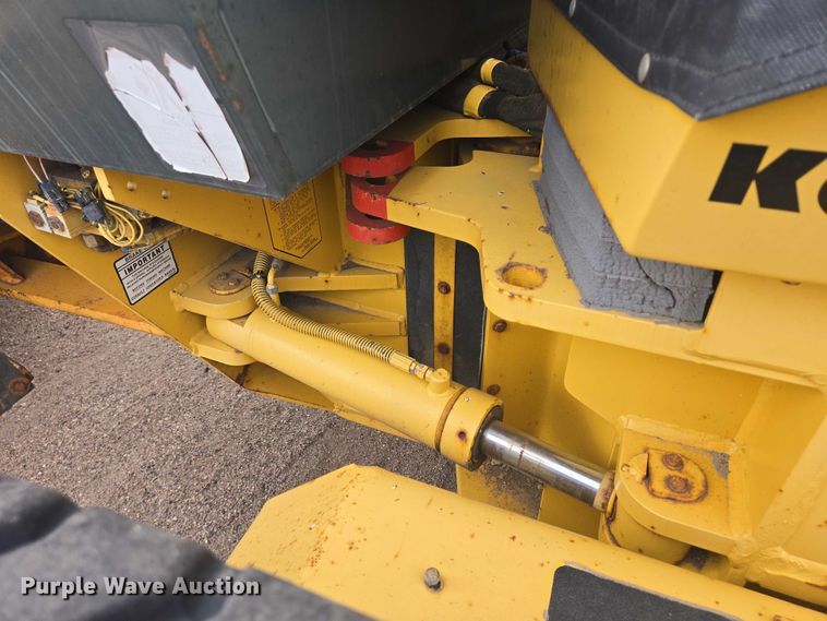 image for item EB1019 2000 Komatsu GD650A motor grader