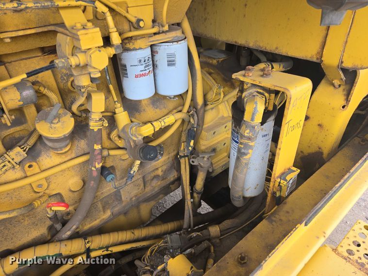 image for item EB1019 2000 Komatsu GD650A motor grader