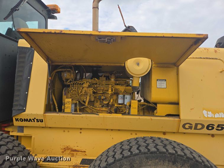 image for item EB1019 2000 Komatsu GD650A motor grader