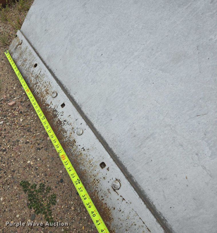 image for item EB1019 2000 Komatsu GD650A motor grader