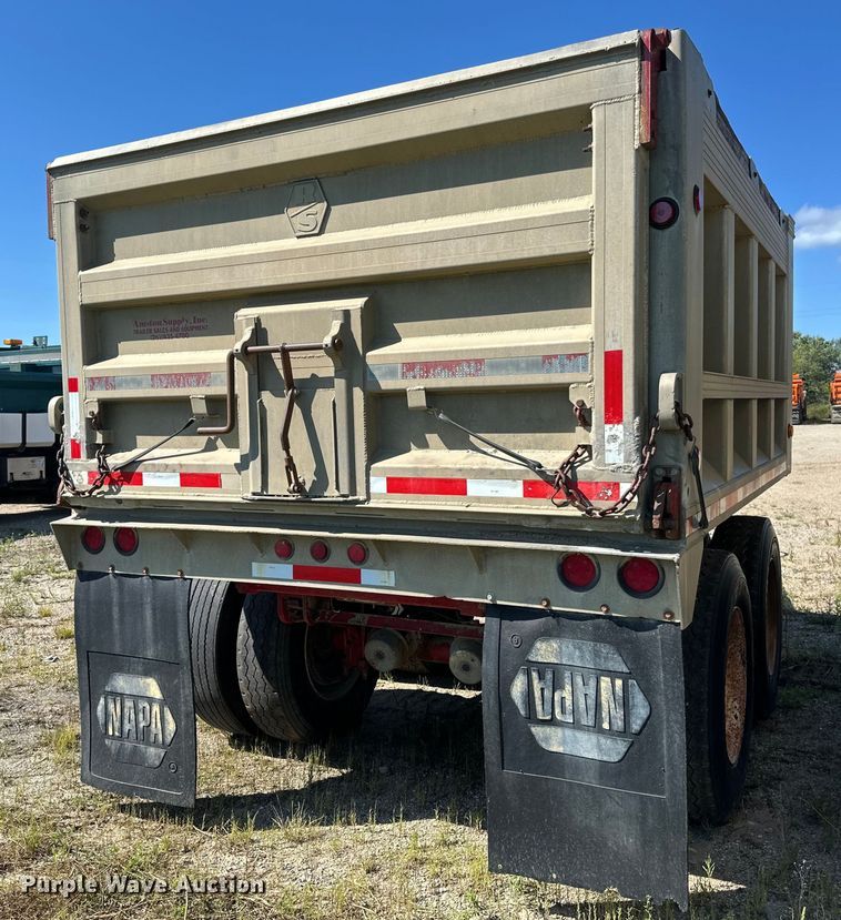 image for item EB2905 1994 Clement end dump pup trailer
