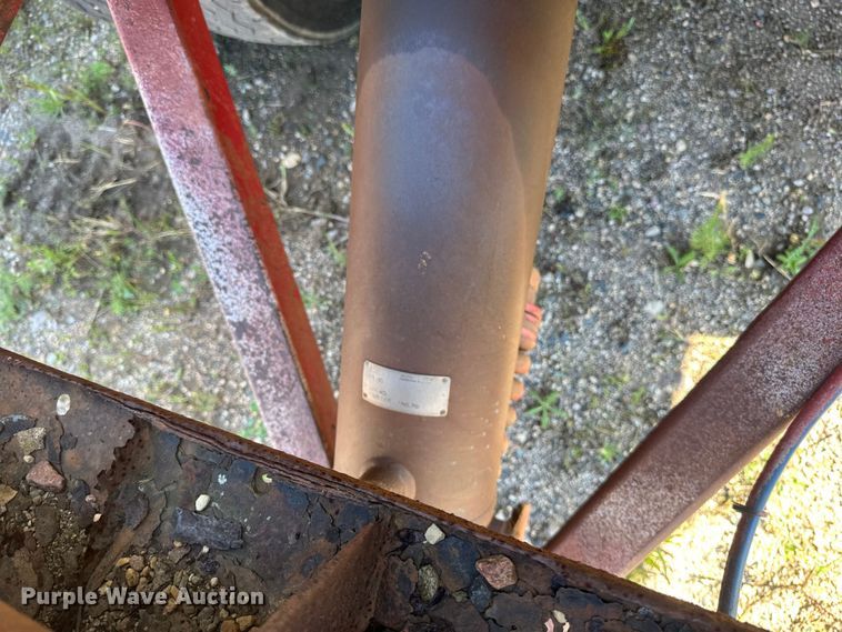 image for item EB2905 1994 Clement end dump pup trailer