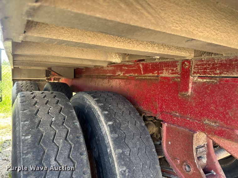 image for item EB2905 1994 Clement end dump pup trailer