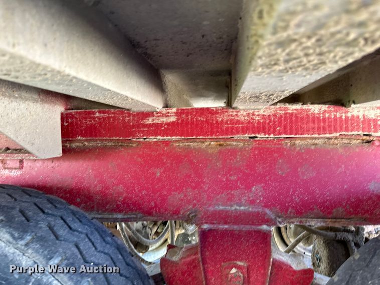 image for item EB2905 1994 Clement end dump pup trailer