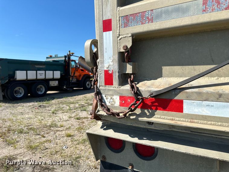 image for item EB2905 1994 Clement end dump pup trailer