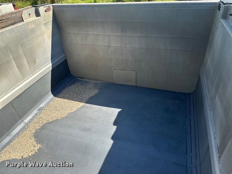 image for item EB2905 1994 Clement end dump pup trailer