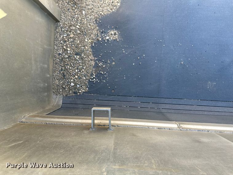 image for item EB2905 1994 Clement end dump pup trailer