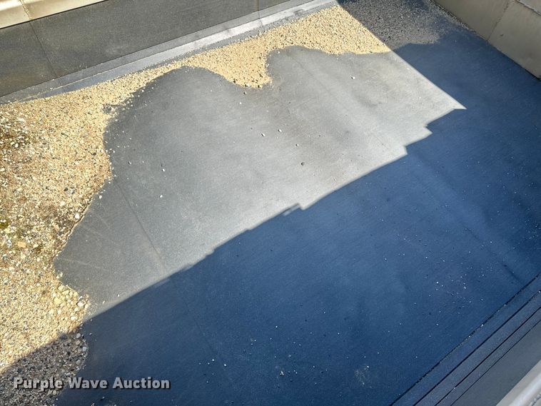 image for item EB2905 1994 Clement end dump pup trailer