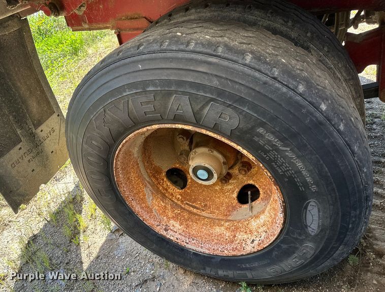 image for item EB2905 1994 Clement end dump pup trailer