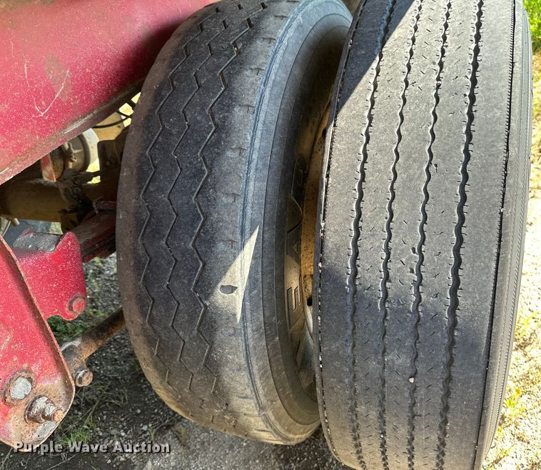 image for item EB2905 1994 Clement end dump pup trailer