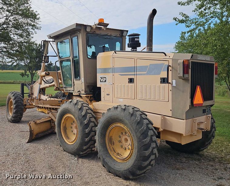 image for item EB8271 2000 Champion 720A VHP motor grader