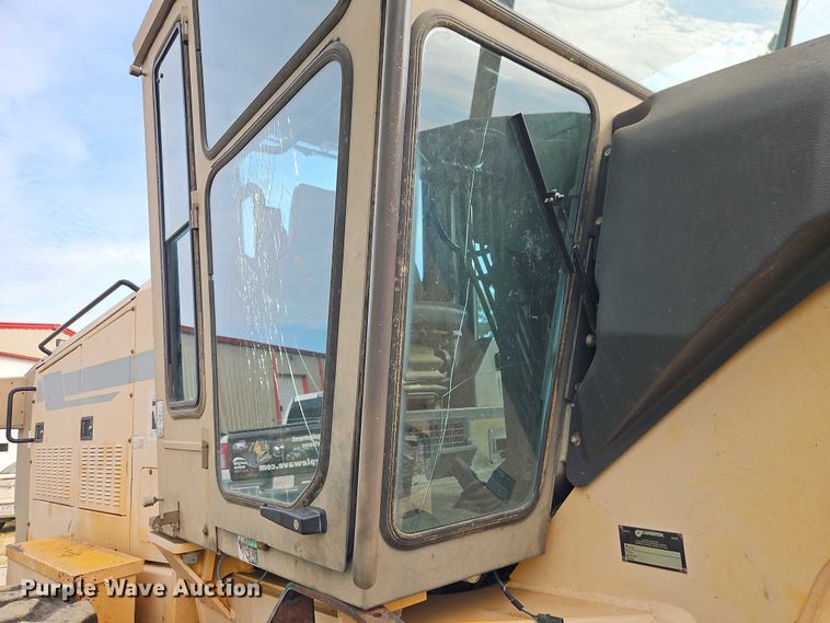 image for item EB8271 2000 Champion 720A VHP motor grader