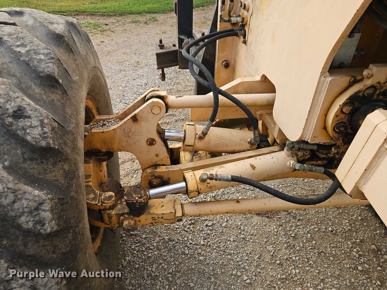 image for item EB8271 2000 Champion 720A VHP motor grader