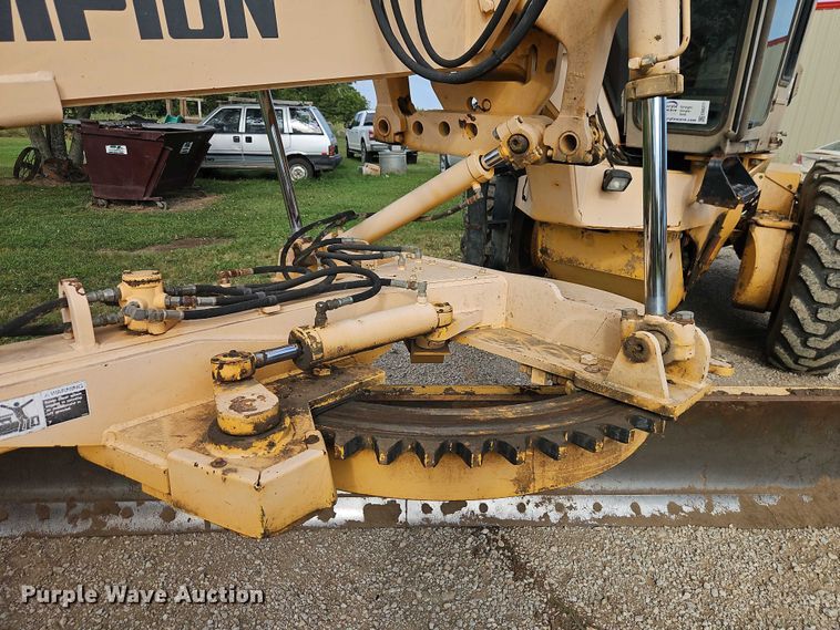 image for item EB8271 2000 Champion 720A VHP motor grader