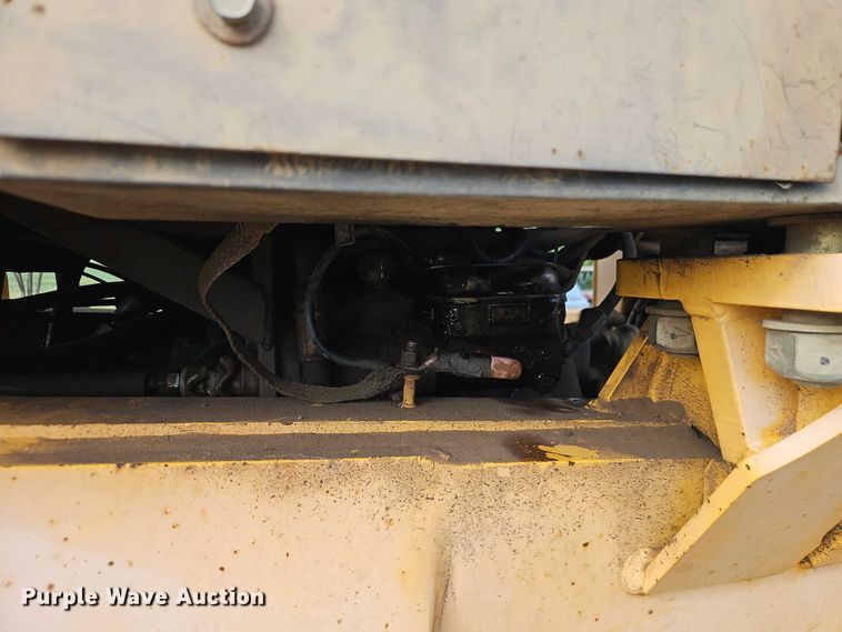 image for item EB8271 2000 Champion 720A VHP motor grader