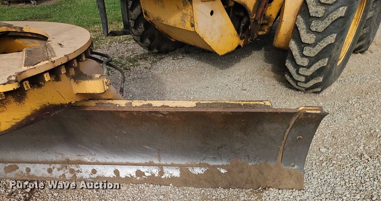 image for item EB8271 2000 Champion 720A VHP motor grader