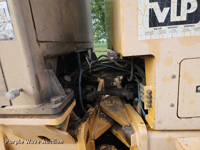 image for item EB8271 2000 Champion 720A VHP motor grader