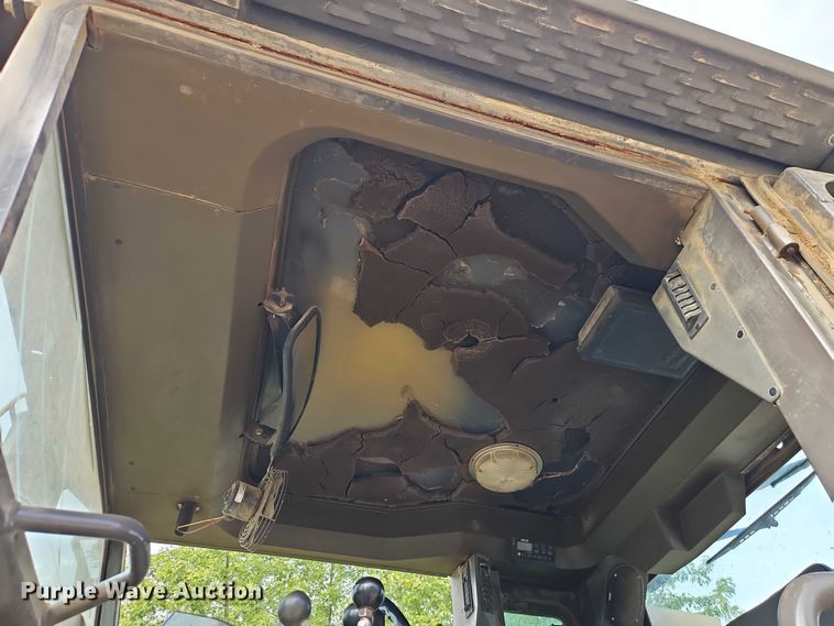 image for item EB8271 2000 Champion 720A VHP motor grader