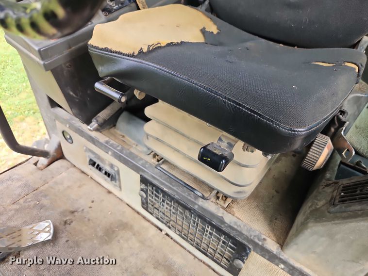 image for item EB8271 2000 Champion 720A VHP motor grader