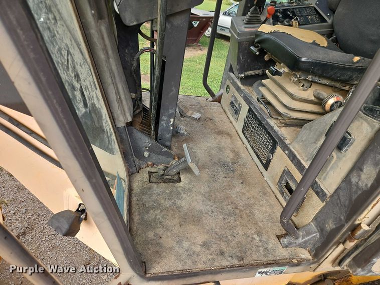 image for item EB8271 2000 Champion 720A VHP motor grader