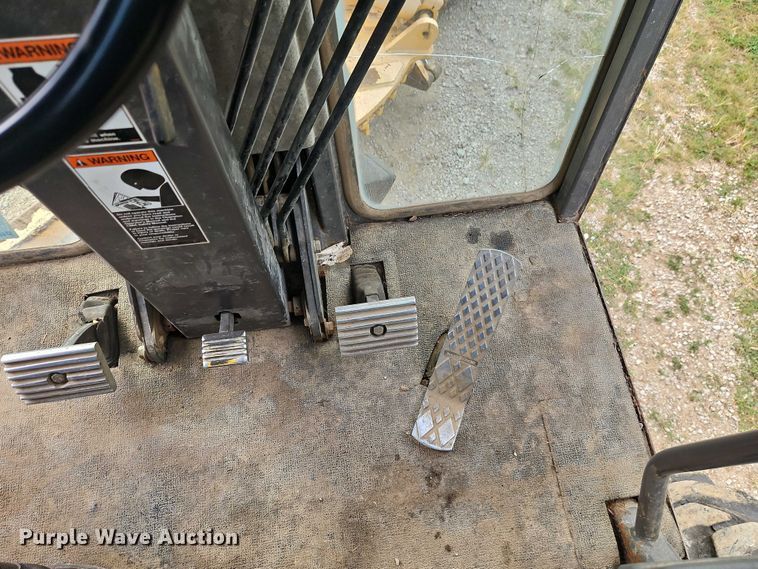 image for item EB8271 2000 Champion 720A VHP motor grader