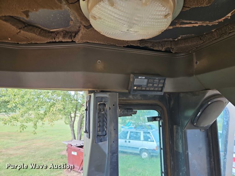 image for item EB8271 2000 Champion 720A VHP motor grader