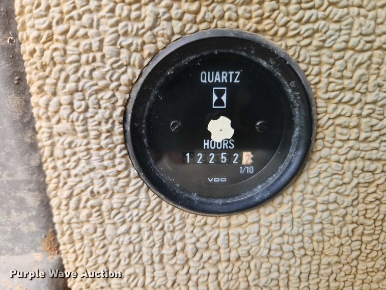 image for item EB8271 2000 Champion 720A VHP motor grader