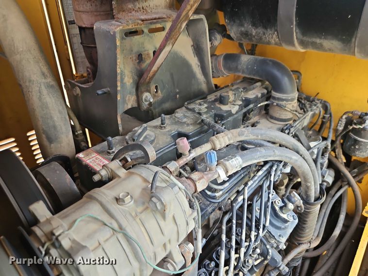 image for item EB8271 2000 Champion 720A VHP motor grader