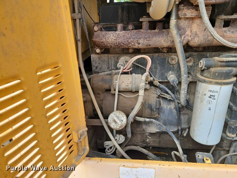 image for item EB8271 2000 Champion 720A VHP motor grader