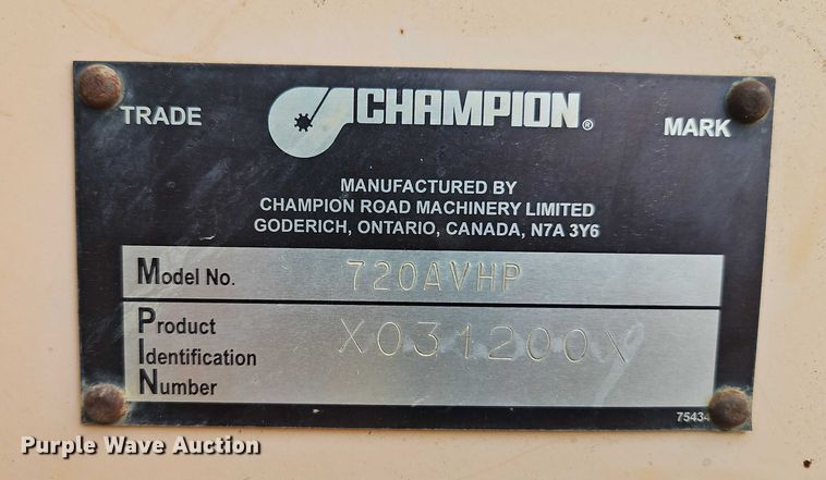 image for item EB8271 2000 Champion 720A VHP motor grader