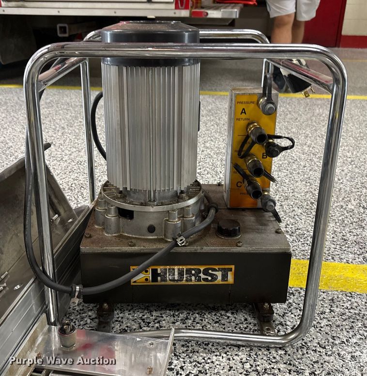 image for item EC4398 jaws of life rescue tools