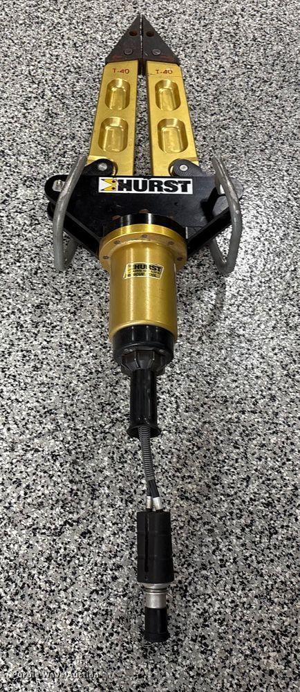 image for item EC4398 jaws of life rescue tools