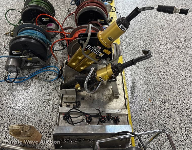 image for item EC4398 jaws of life rescue tools