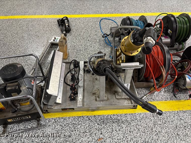 image for item EC4398 jaws of life rescue tools