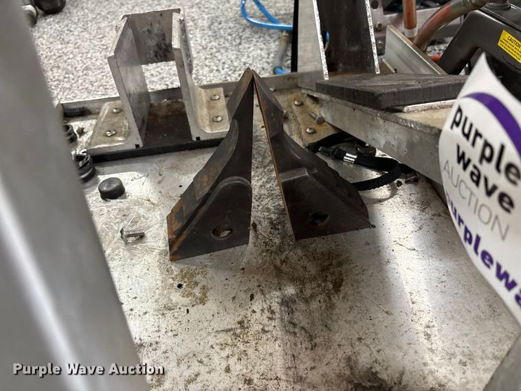 image for item EC4398 jaws of life rescue tools