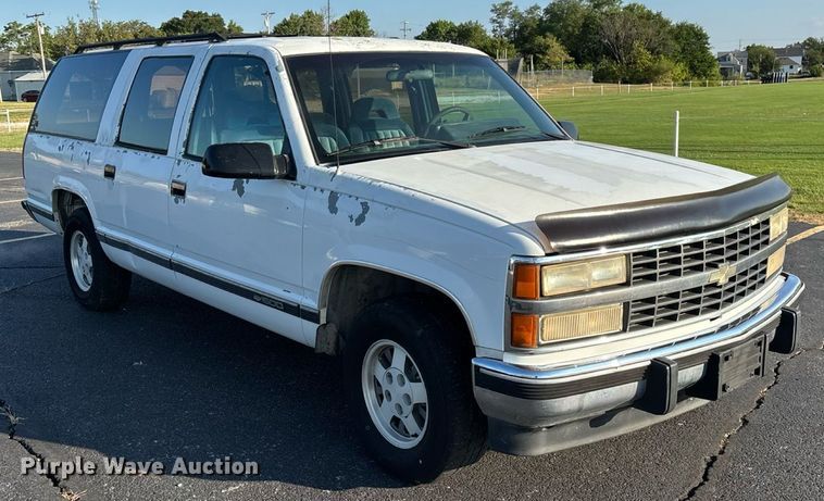 image for item ED2204 1993 Chevrolet Suburban SUV