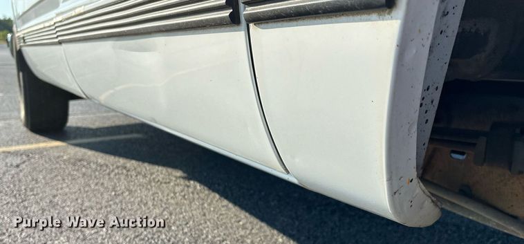 image for item ED2204 1993 Chevrolet Suburban SUV