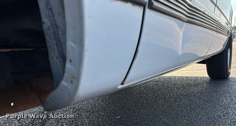 image for item ED2204 1993 Chevrolet Suburban SUV