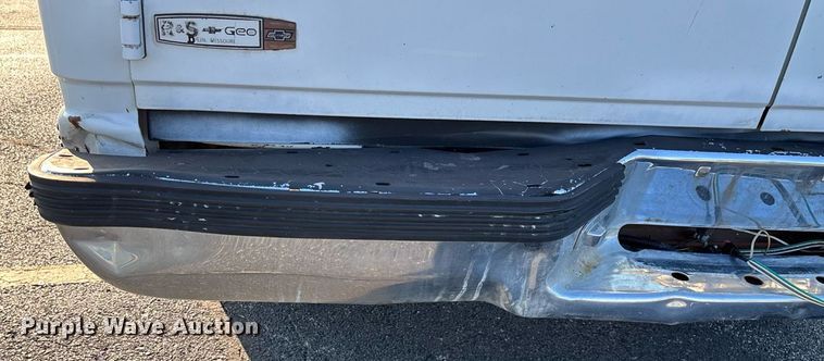 image for item ED2204 1993 Chevrolet Suburban SUV